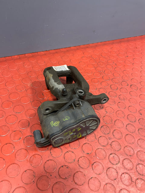 Citroen Berlingo/Peugeot Partner/Vauxhall Combo/Toyota Proace City REAR BRAKE CALIPER (2Pin) Driver's Side 2019-2024 1.5 P/N 9819059480