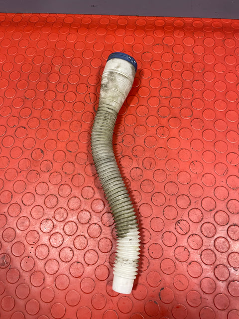 Citroen Berlingo/Peugeot Partner WINDSCREEN WASHER RESERVOIR PIPE w/ CAP 2008-2018 P/N 9637915780