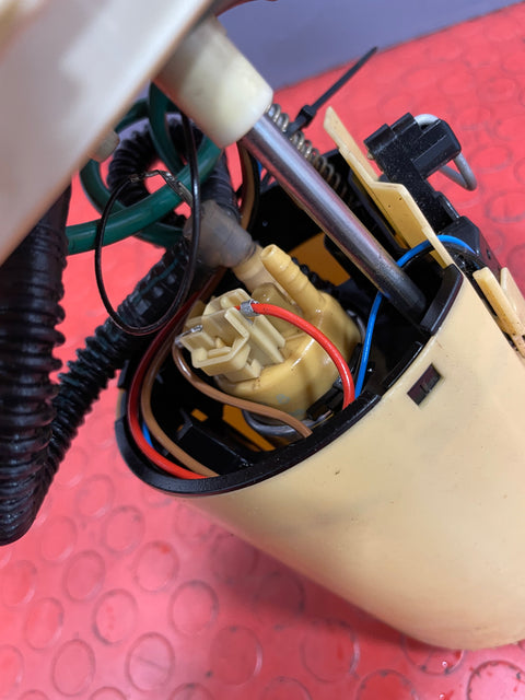 Ford Transit Custom FUEL SENDING UNIT/FUEL PUMP 2.2 FWD 2013-2018 P/N BK219H307BC - 1