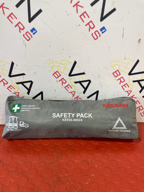 Nissan Navara SAFETY PACK COMES WITH TWO HIVIS VESTS, FIRST AID KIT AND WARNING TRIANGLE P/N KE93000024