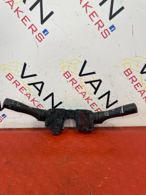 Nissan Navara WINDOW WIPER/ INDICATOR CONTROL SWITCH P/N 479455BC1A