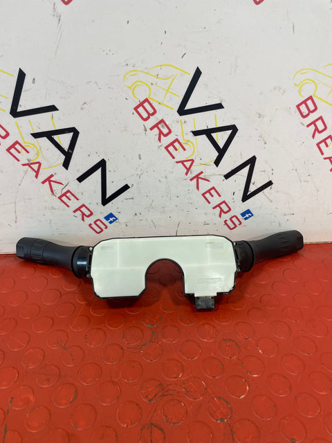 Nissan Navara WINDOW WIPER/ INDICATOR CONTROL SWITCH P/N 479455BC1A