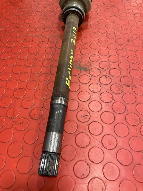 Citroen Berlingo/Peugeot Partner DRIVESHAFT DRIVER'S SIDE RH 1.6 2008-2018 P/N 9660782880 - 1