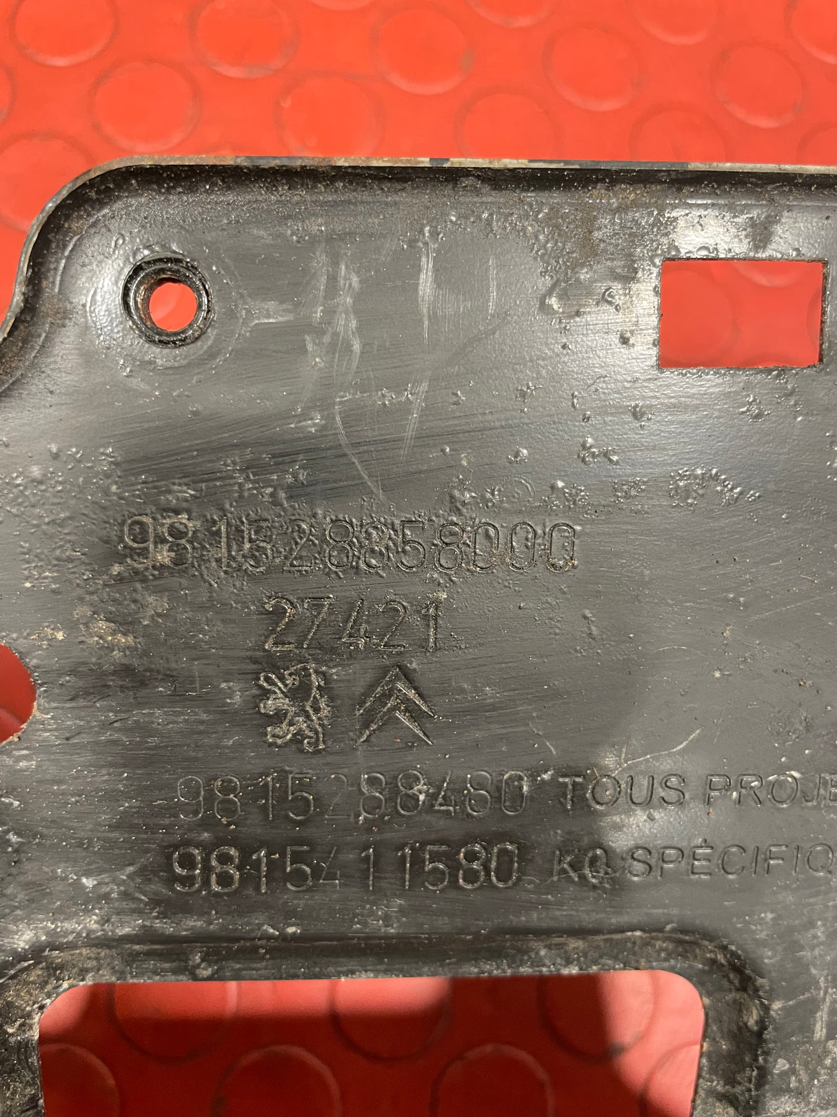 Citroen Dispatch/ Peugeot Expert/ Toyota Proace/ Vauxhall Vivaro BATTERY TRAY 2016-2024 P/N 981528858000 - 1