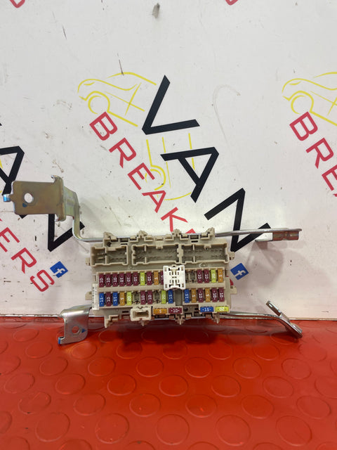 Nissan Navara 2.3 INTERIOR FUSE BOX 2016-2020 P/N 4KJ0A5J14