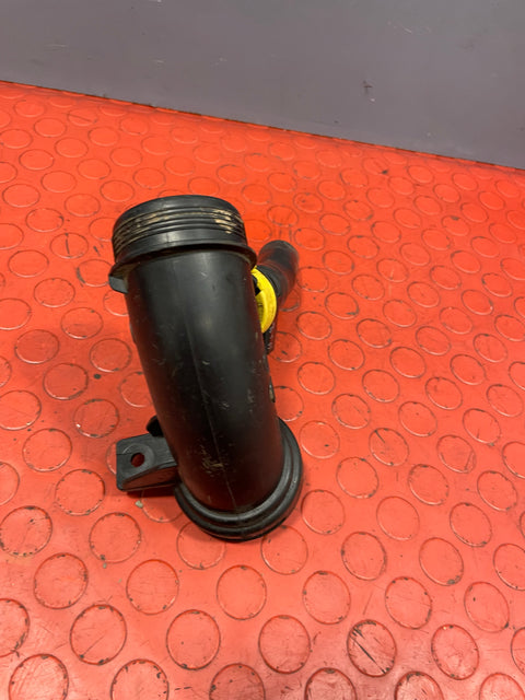 Peugeot Partner/Citroen Berlingo AIR INTAKE HOSE PIPE W/ AIR FLOW SENSOR 1.6hdi 2008-2015 P/N 9801021780 - 1