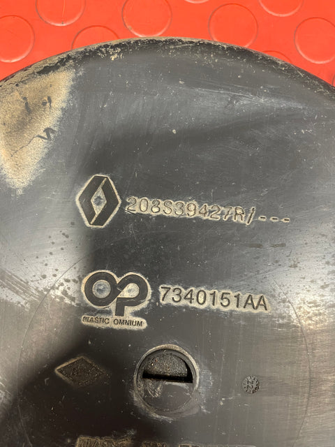 Renault Trafic/Nissan Primastar ADBLUE TANK COVER PANEL 2.0 DCi 2019-2024 P/N 208S39427R