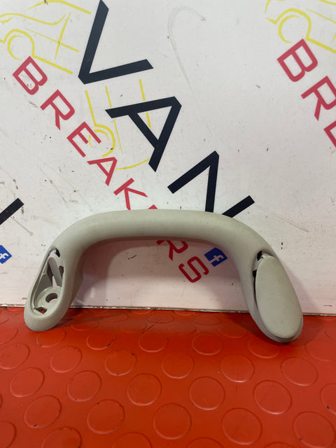 Nissan Navara FRONT ROOF PILLAR GRAB HANDLE 2015-2024 P/N 739424KJ0B