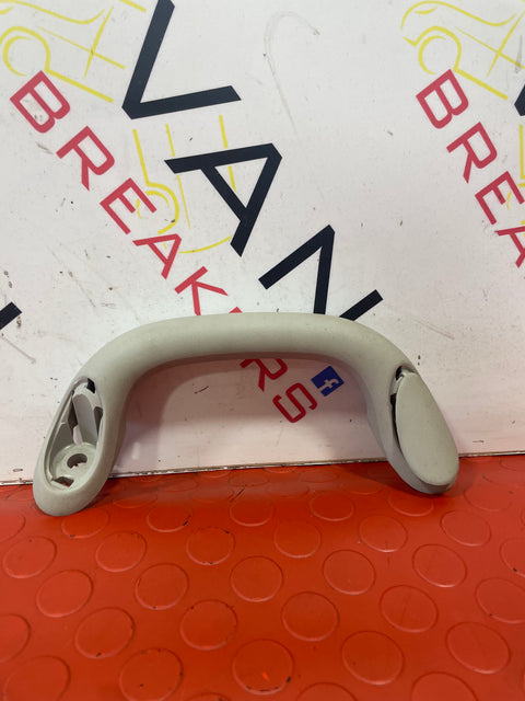 Nissan Navara FRONT ROOF PILLAR GRAB HANDLE 2015-2024 P/N 739424KJ0B