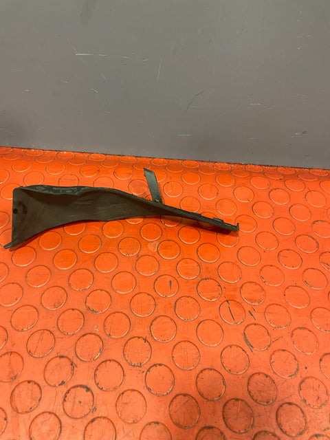 Nissan Navara FRONT FENDER CORNER FINISH TRIM Passenger's Side 2016-2023 P/N 668954JF0A