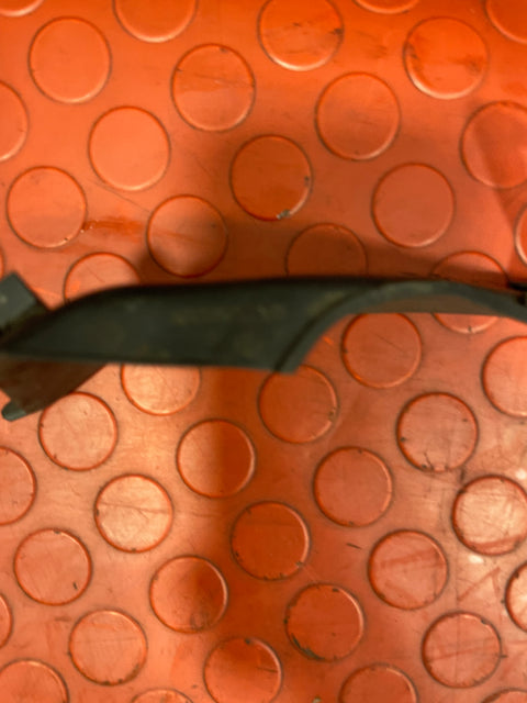 Nissan Navara FRONT FENDER CORNER FINISH TRIM Passenger's Side 2016-2023 P/N 668954JF0A