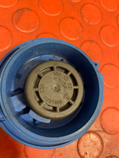 VW Audi Seat Skoda RADIATOR COOLANT EXPANSION TANK CAP (Blue) P/N 3B0121321