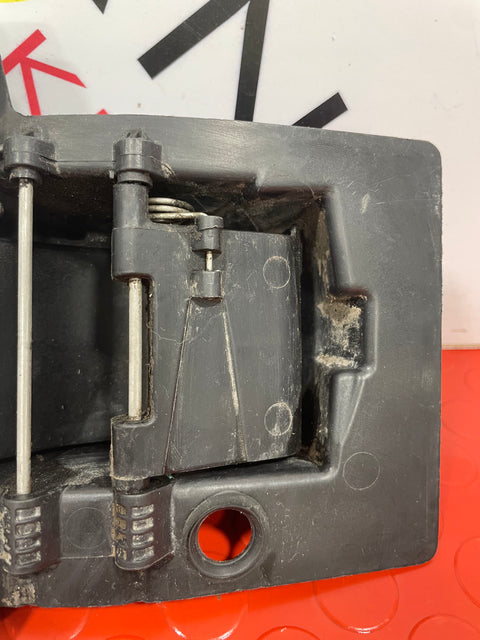 Vauxhall Vivaro B MK2 Renault Trafic MK3 FUEL FILLER FLAP (NON ADBLUE) WHITE 2014-2018 P/N 781207731R