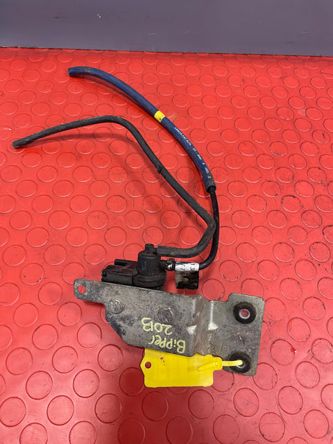 Fiat Doblo/Peugeot Bipper TURBO PRESSURE SOLENOID AND BRACKET 2013 P/N 55228986