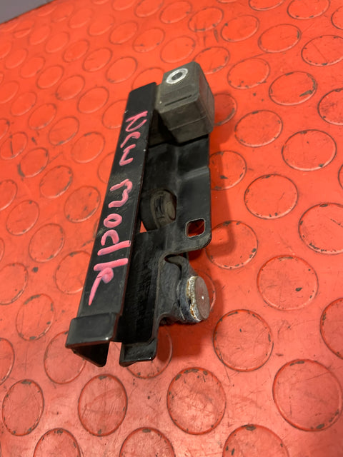 Citroen Berlingo/Peugeot Partner/Vauxhall Combo/Toyota ProAce City SLIDING DOOR RAIL passenger's Side P/N 9817813180