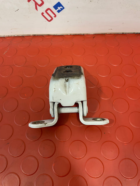 Nissan Navara D/S REAR DOOR HINGE 2015-2024 P/N 82420ZP80A