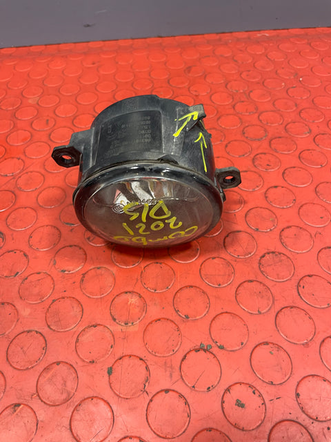 Citroen Berlingo/Peugeot Partner/Vauxhall Combo/Toyota Proace City FOG LIGHT HOUSING ONLY (damage one mounting point)(fits both sides) 2019-2024 P/N 9837817180 / 89211690