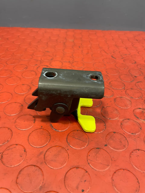 Citroen Berlingo/Peugeot Partner REAR DOOR CHECK STRAP LOCKING MECHANISM 2008-2016 P/N 9681466280 - 1/ 8731R2