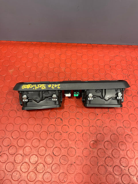 Peugeot Partner/Citroen Berlingo/Vauxhall Combo/Toyota Proace City HAZARD & DOOR LOCKING SWITCH w/ AIR VENTS 2019-2024 P/N 9817042977 / 9817043077