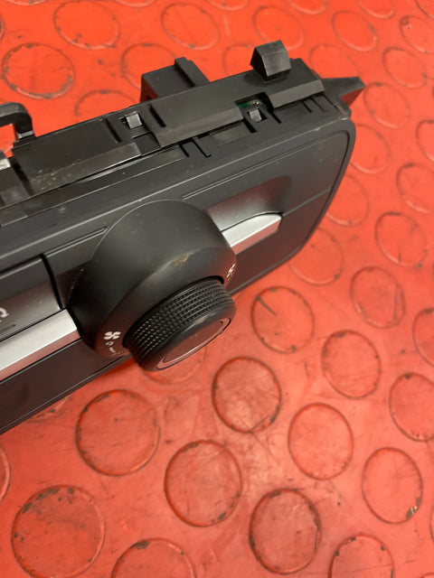 Citroen Berlingo/Peugeot Partner/Vauxhall Combo/Toyota Proace City HEATER CONTROL/AIRCONDITIONG CONTROL UNIT 2019-2024 P/N 98340416ZD - 1