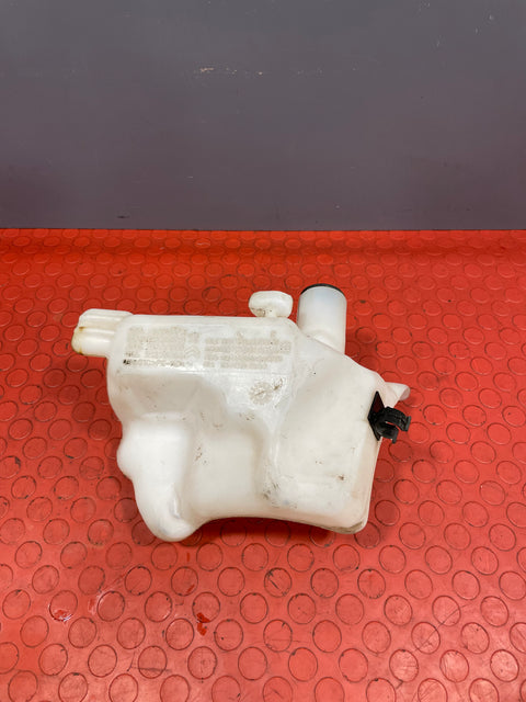 Citroen Berlingo/Peugeot Partner WASHER BOTTLE (NO PUMP) 2008-2018 P/N 9671567680