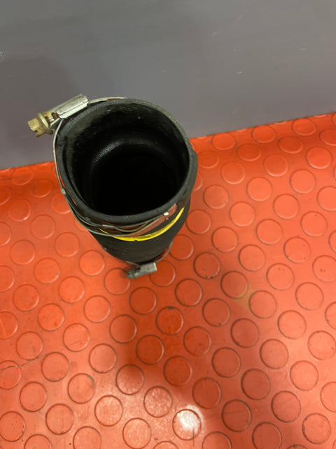 Citroen Dispatch/Peugeot Expert INTERCOOLER HOSE / TURBO HOSE 1.6 2015 P/N 98733T01 / 9686000180