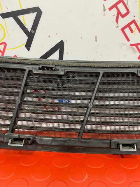 Ford Transit BONNET GRILL RIGHT SIDE P/N BK3116585DE