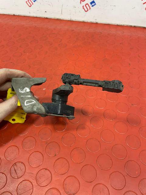 Citroen Berlingo Peugeot Partner HEADLIGHT LEVELING SENSOR AND BRACKET (RIGHT SIDE) 2022 P/N 9817423180