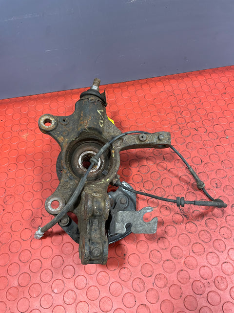 Vauxhall Vivaro/Peugeot Expert/Citroen Dispatch/Toyota Proace FRONT PASSENGER's SIDE HUB WITH ABS SENSOR 6 SPEED 1.6 2016-2024 P/N 1617969380