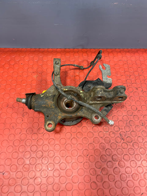 Vauxhall Vivaro/Peugeot Expert/Citroen Dispatch/Toyota Proace FRONT PASSENGER's SIDE HUB WITH ABS SENSOR 6 SPEED 1.6 2016-2024 P/N 1617969380