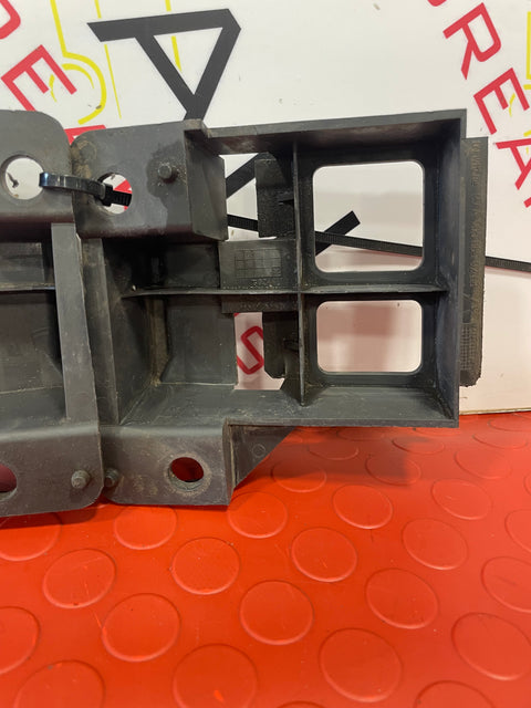 Mercedes Sprinter 906 FRONT BUMPER BRACKETS 2011 P/N A9066850263 A