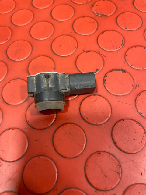 Peugeot Expert/Citroen Dispatch/Vauxhall Vivaro REVERSE PARKING SENSOR 3Pins P/N 9675202477XT