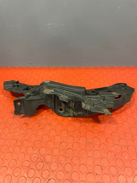 Citroen Relay/Peugeot Boxer/Fiat Ducato HEADLIGHT BRACKET/BUMPER BRACKET Driver's Side 2020 P/N 1391282080