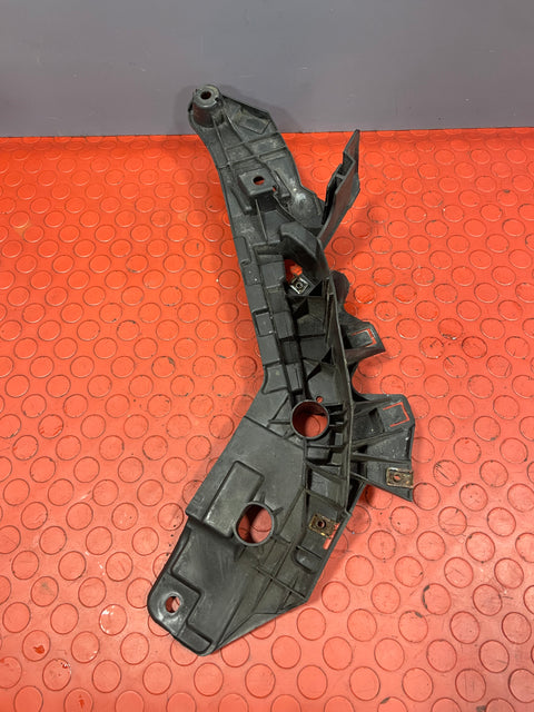 Citroen Relay/Peugeot Boxer/Fiat Ducato HEADLIGHT BRACKET/BUMPER BRACKET Driver's Side 2020 P/N 1391282080