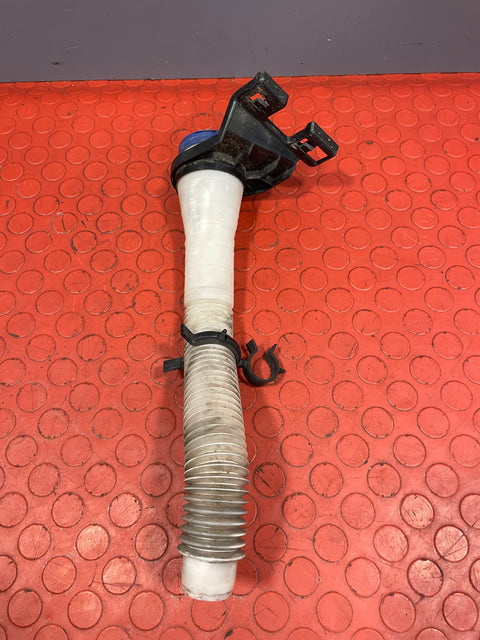 Citroen Dispatch/Peugeot Expert/Toyota Proace/Fiat Scudo MK2 WINDSCREEN WASHER FILLER NECK w/ CAP & MOUNTING TRIM 2008-2016 P/N 9656581880