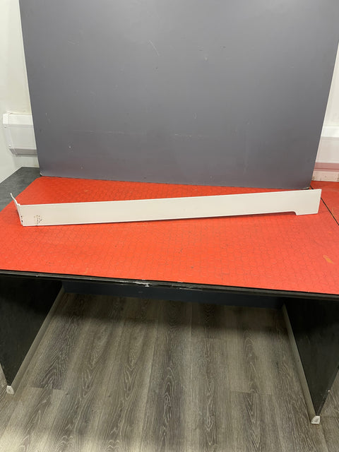 Citroen Dispatch/ Peugeot Expert/ Toyota Proace/Vauxhall Vivaro PASSENGER SIDE SLIDING DOOR RAIL TRIM (White) 2019-2023 P/N 9808384180 - 1