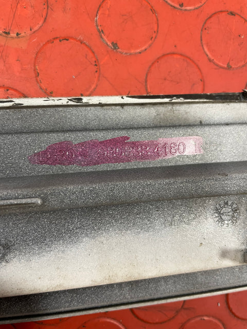 Citroen Dispatch/ Peugeot Expert/ Toyota Proace/Vauxhall Vivaro PASSENGER SIDE SLIDING DOOR RAIL TRIM (White) 2019-2023 P/N 9808384180 - 1