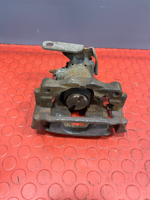 Ford Transit REAR BRAKE CALIPER Driver's Side MK7 2006-2014 P/N 6C112552AD - 1
