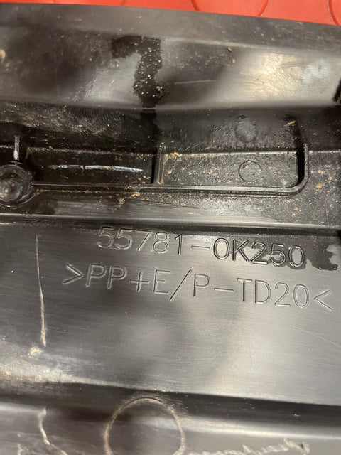 Toyota Hilux WIPER MOLDING SCUTTLE PANEL P/N 557810K250