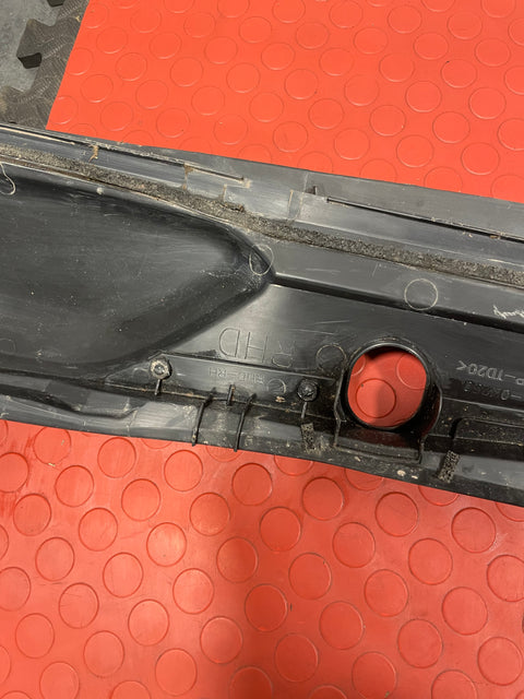 Toyota Hilux WIPER MOLDING SCUTTLE PANEL P/N 557810K250