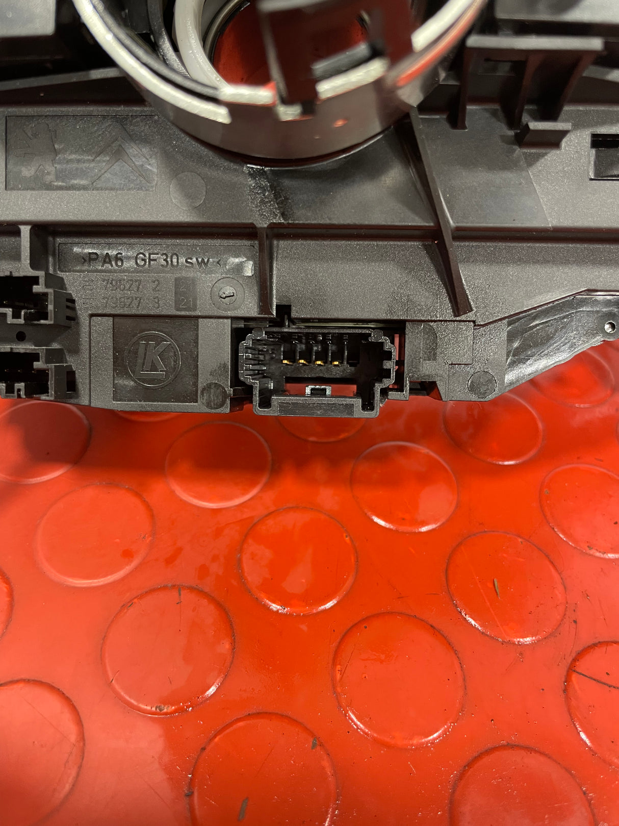 Peugeot Partner/Citroen Berlingo/Vauxhall Combo/Toyota Proace City AUTOMATIC STALKS AND SQUIB WITH PADDLE SHIFT CONTROLS AND CRUISE CONTROL 2020 P/N 98312616ZD