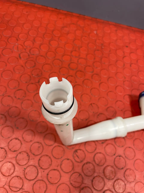 Citroen Berlingo/Peugeot Partner/Vauxhall Combo/Toyota Proace City WINDSCREEN WASHER FILLER PIPE w/ CAP 2019-2024 P/N 9816645880