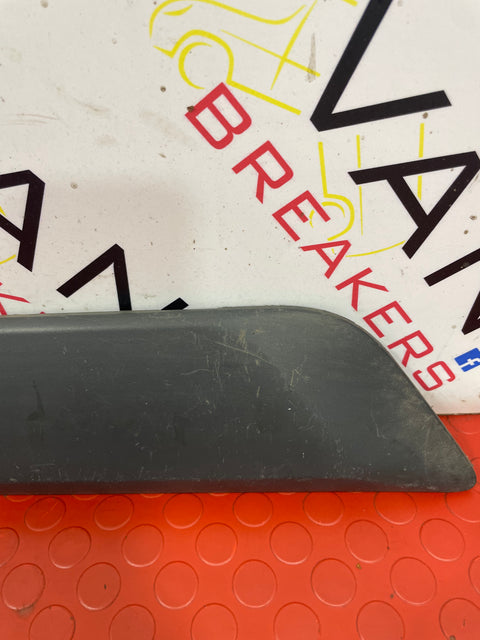Ford Transit Custom DRIVERS SIDE SLIDING DOOR MOULD (SCRATCHED) 2014-2019 P/N BK2129076ABW