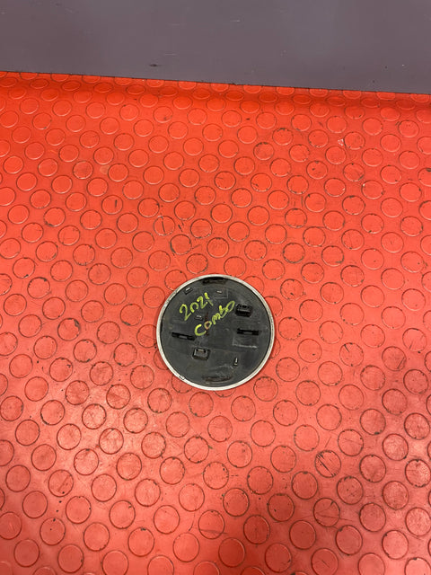 Vauxhall Combo FRONT GRIFFIN BADGE EMBLEM LOGO NAMEPLATE 2019-2024 P/N 98167915DX