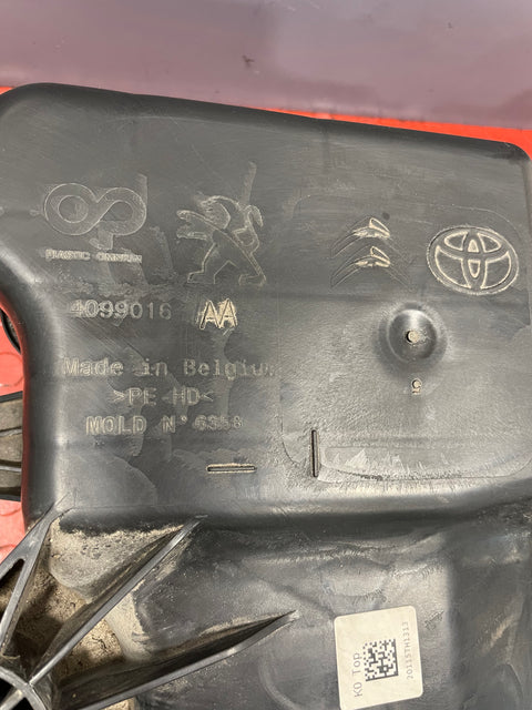 Vauxhall Vivaro/Citroen Dispatch/Peugeot Expert/Toyota Proace/Fiat Scudo ADBLUE TANK w/ PUMP 1.5 2016-2024 P/N 4099016 / 98183661