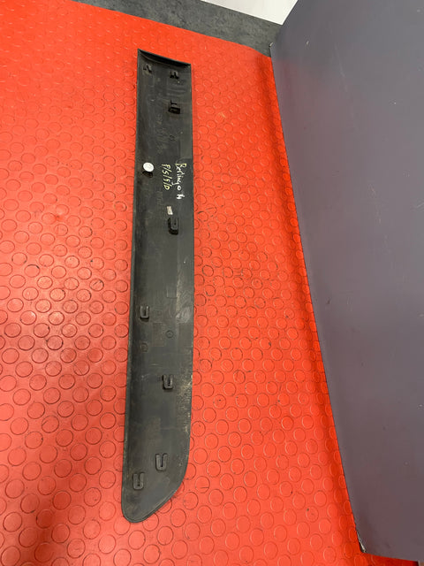 Citroen Berlingo/ Peugeot Partner FRONT DOOR SIDE MOULDING TRIM Passenger's Side 2008-2018 P/N 9681648577