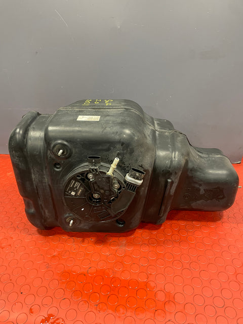 Saic Maxus Deliver 9 ADBLUE TANK WITH PUMP (4 Pin and 5 Pin plug) 2.0 TD 2021 P/N C00079649 / C00088301