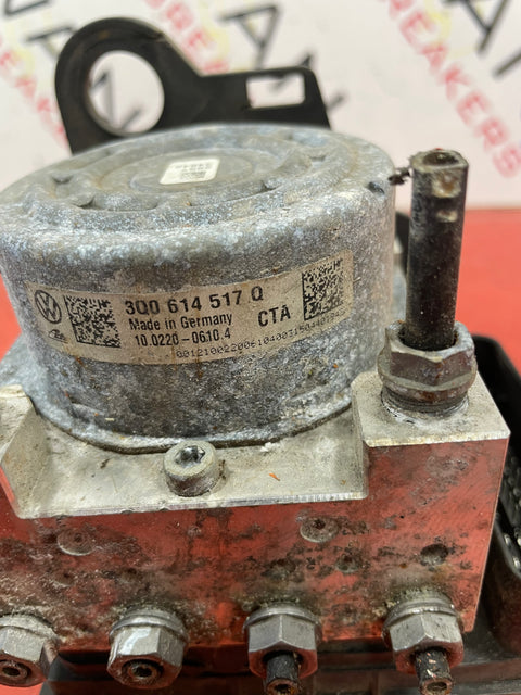 Volkswagen Golf ABS PUMP AND CONTROL MODULE MK7 1.6 P/N 3Q0907379Q