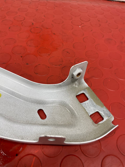 Citroen Berlingo/ Peugeot Partner PASSENGER SIDE UNDER HEADLIGHT BRACKET (WHITE) 2008-2018 P/N 02G