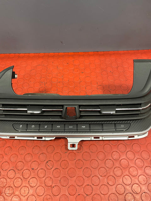 Saic Maxus Deliver 9 DASHBOARD SWITCHES/CENTER AIR VENTILATION 2.0 2021-2024 P/N C00254995 / C00118087 / C00118092